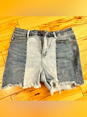 Judy Blue Denim Jean Shorts Womens Large  Mid Rise Patchwork Cut Off 3" NWT